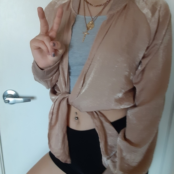 Gold Cartigan - Picture 2 of 3